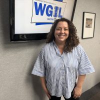 Candace D'Agnolo introduces Midwest Pet Life on WGIL
