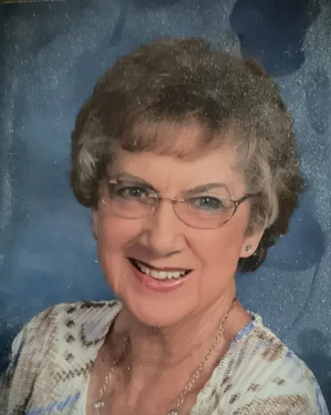 Memorial image for Beverly Jean "Bev" Powell obituary – Galesburg, Illinois (1933-2026)