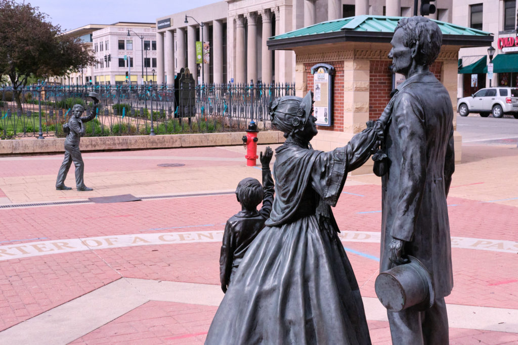 Abraham Lincoln, Mary Todd, Robert and Tadd Statues 