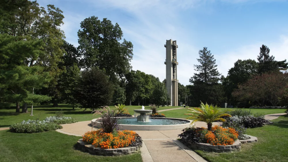 Thomas Rees Memorial Carillon in Washington Park, Springfield, Illinois (Credit: Visit Illinois)