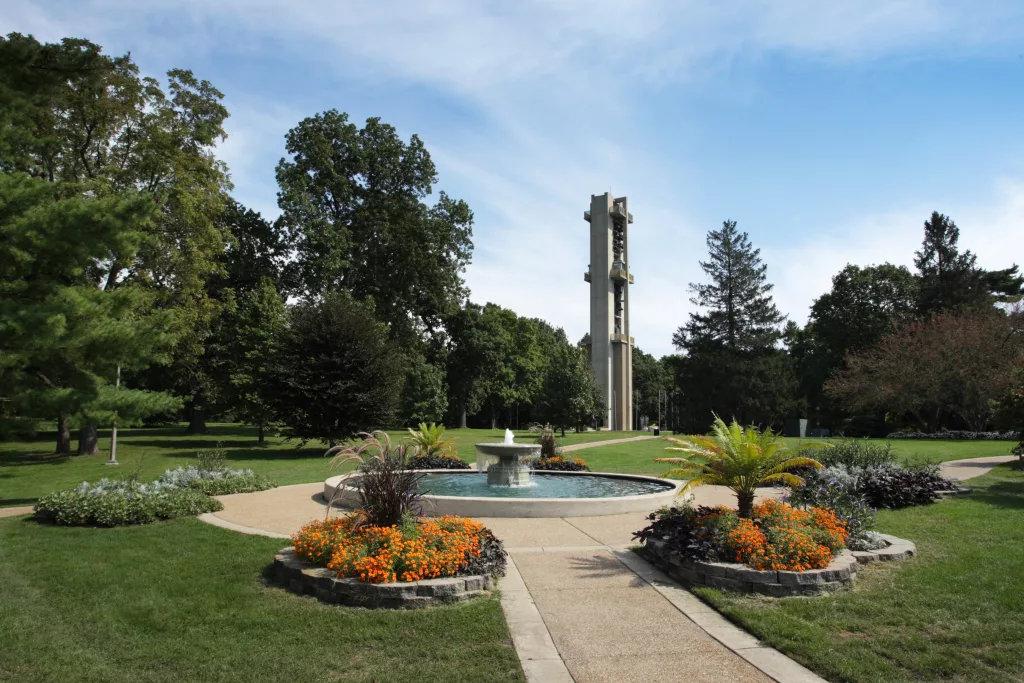 Thomas Rees Memorial Carillon in Washington Park, Springfield, Illinois (Credit: Visit Illinois)