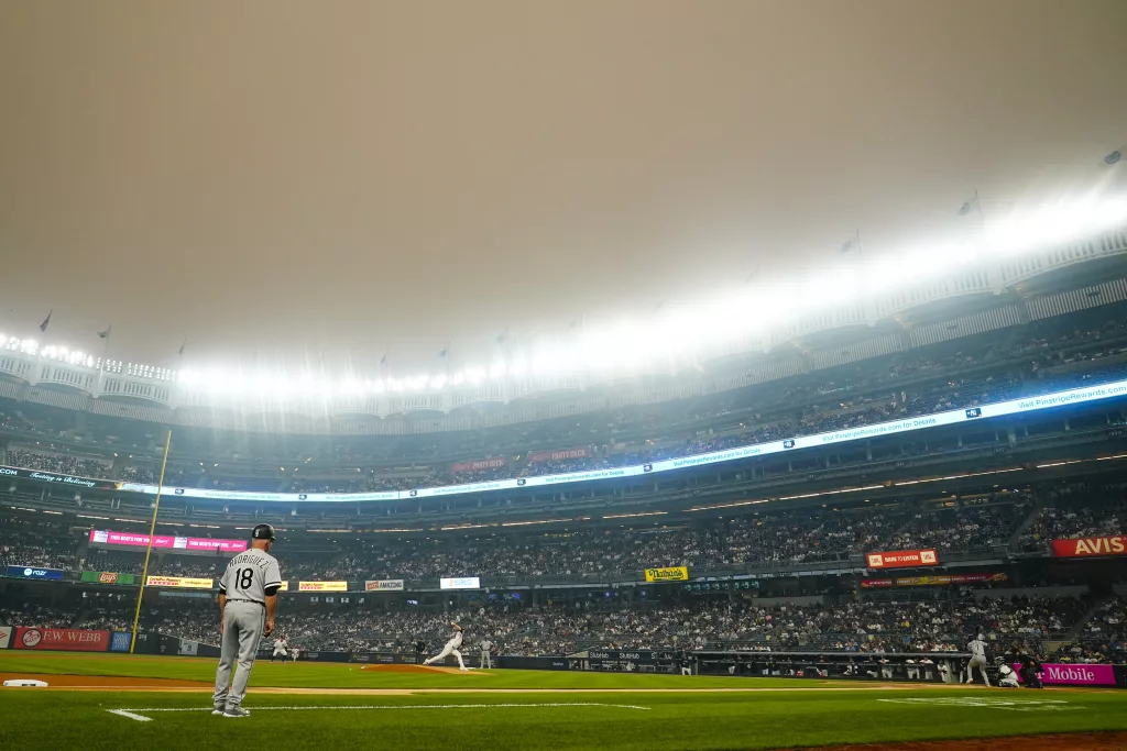 AP: White Sox-Yankees game postponed, Rodón throws simulated game despite hazardous air - Vimarsana News
