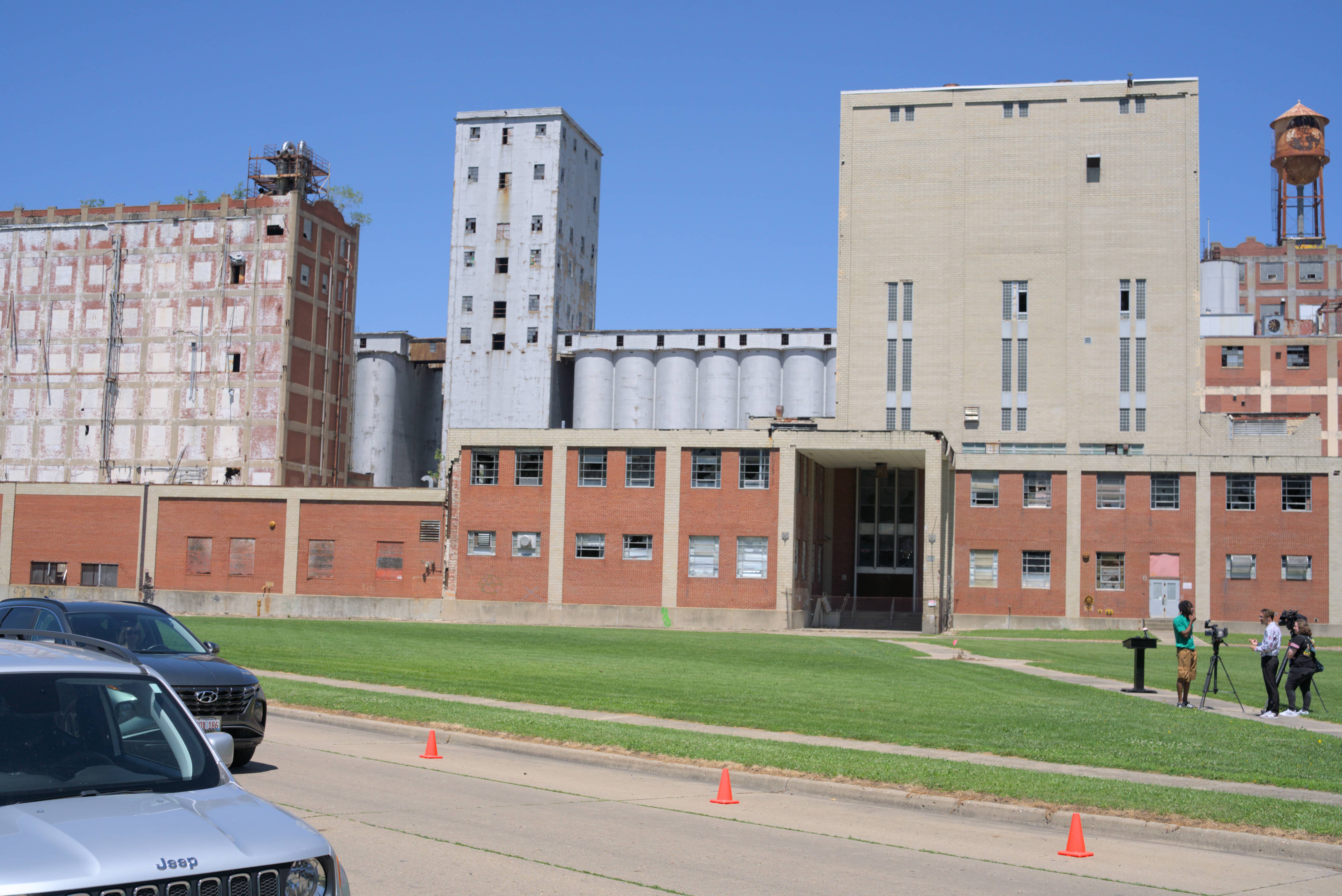 Front of Pillsbury plant, June 6 2024