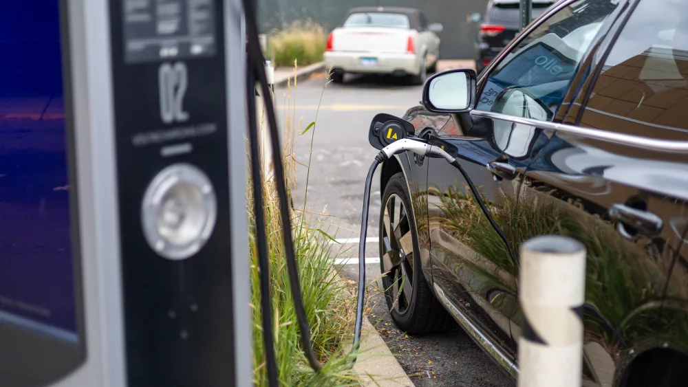 An electric vehicle charging station pictured in Chicago. (Capitol News Illinois file photo)