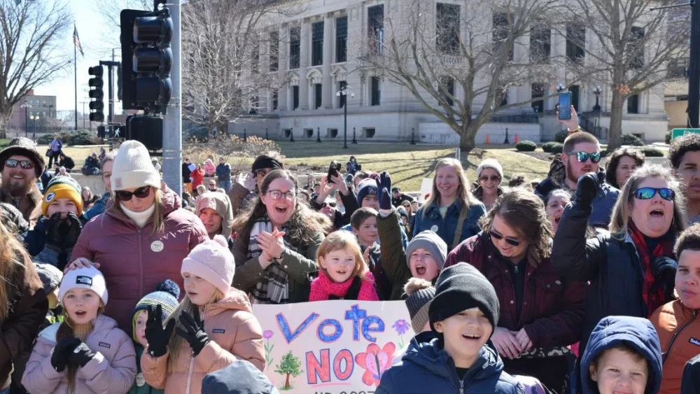 Homeschool advocates rally at the Illinois Statehouse to oppose legislation that would impose more oversight of parents who school their children at home. (Capitol News Illinois photo by Jade Aubrey.)