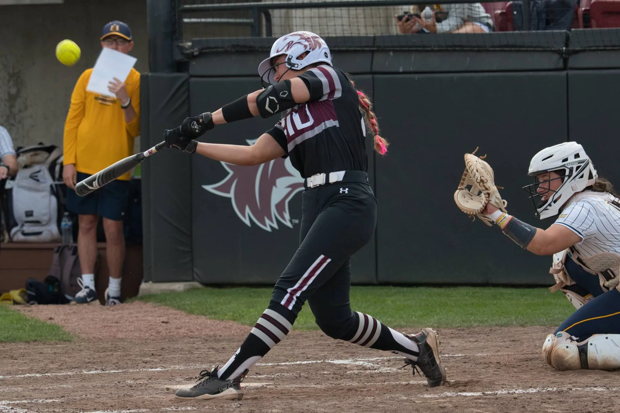 lis-siu-softball-jpg