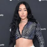 Noah Cyrus drops ‘New Country’ ft. Blake Shelton from new sophomore album