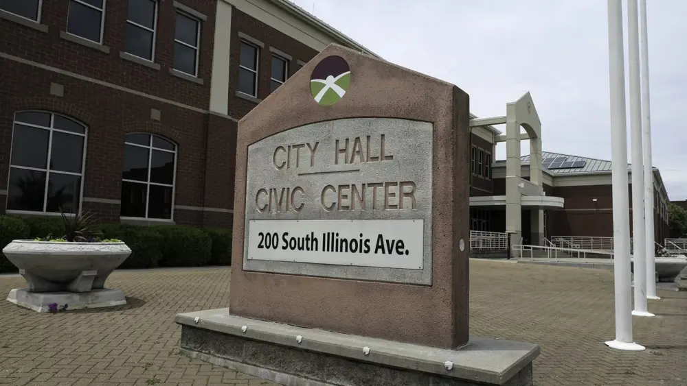 carbondale-cityhall-202040618-jpg