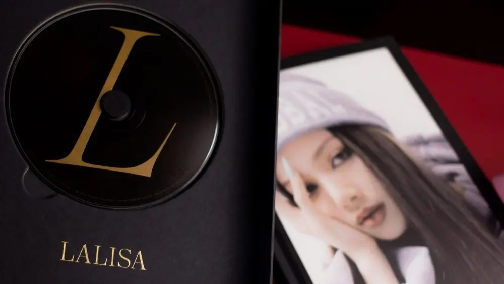 LISA FIRST SINGLE ALBUM LALISA have Package Box + CD + Photobook + Polaroid BANGKOK^THAILAND-APRIL 22
