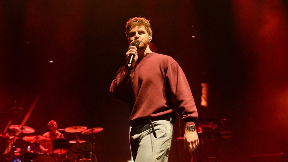 Alex Warren to perform two-night Las Vegas engagement for New Year’s weekend