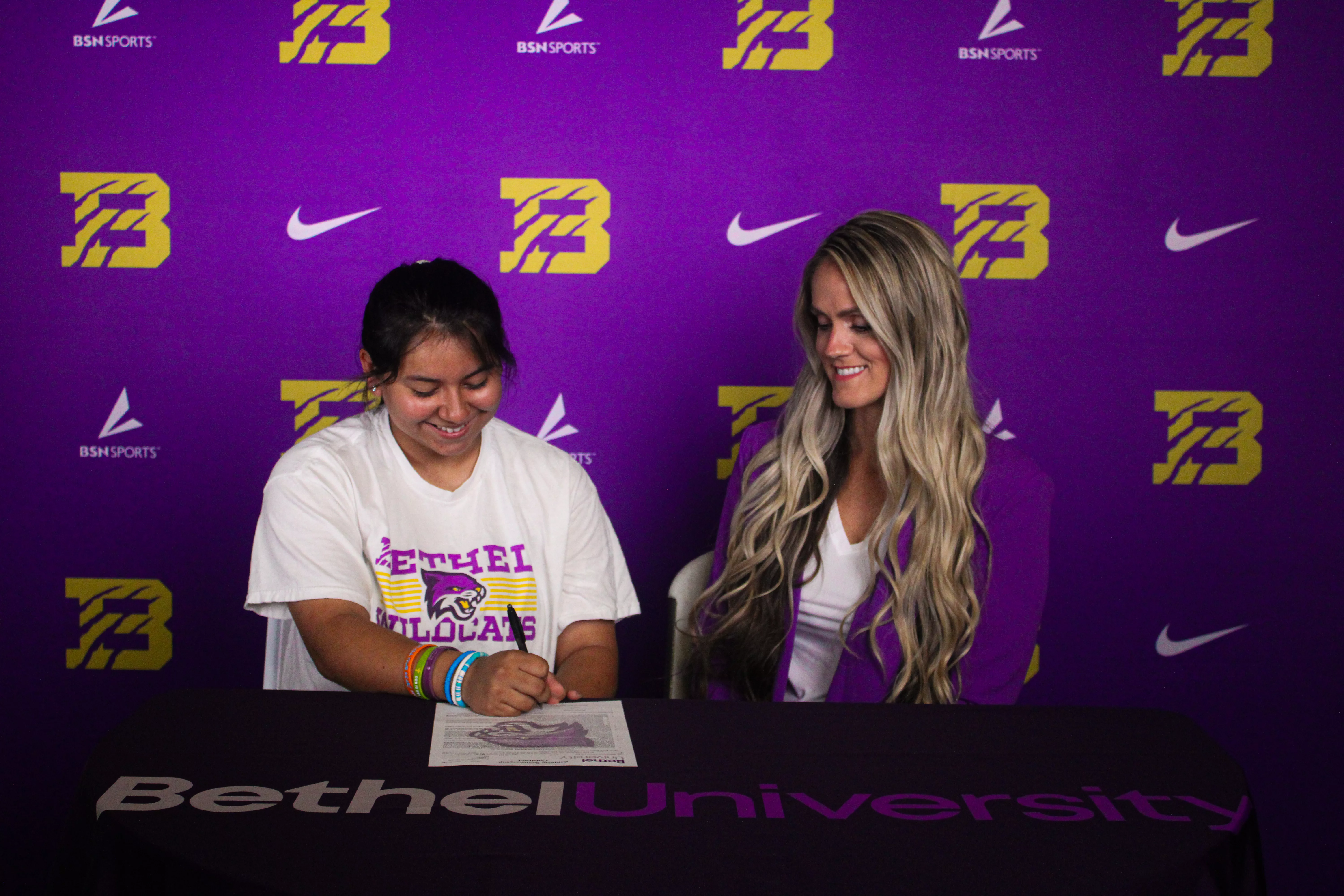claudia-pineda-signs-with-lady-cats