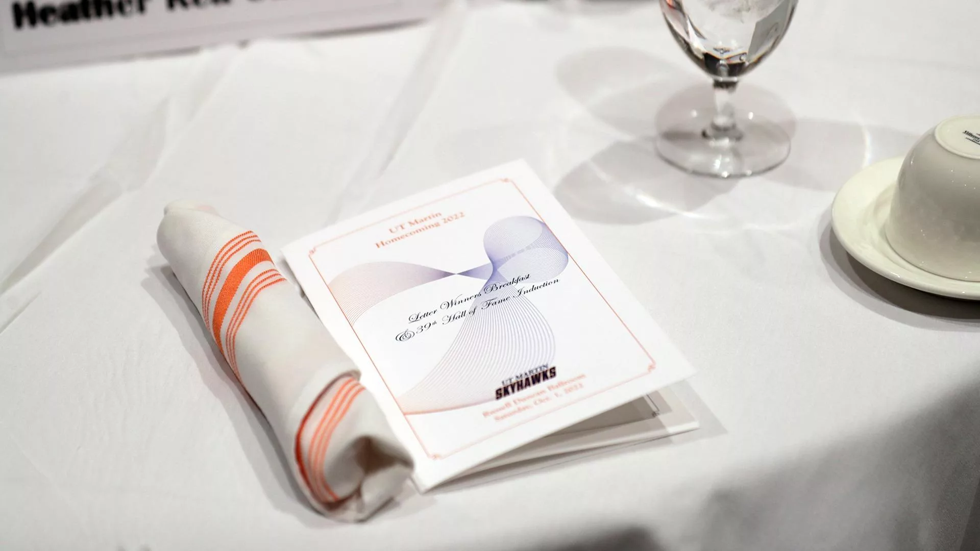 hall_of_fame_table_setting