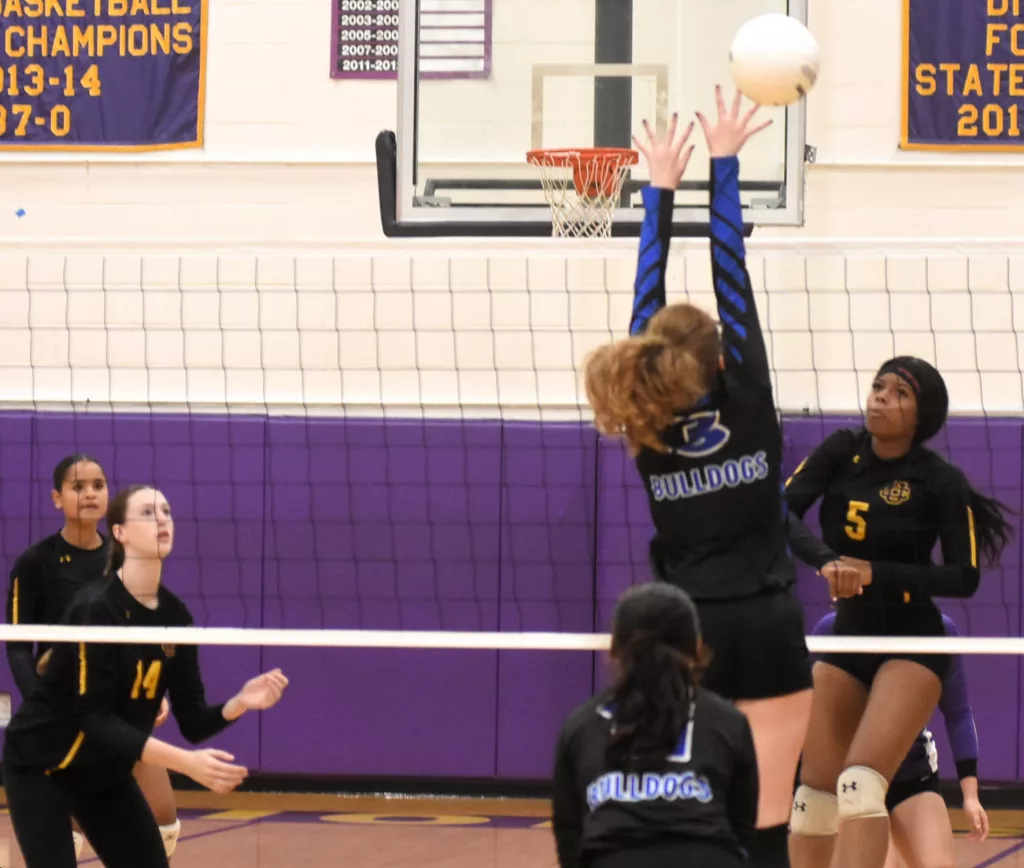 uc-volleyball-sept-28-1