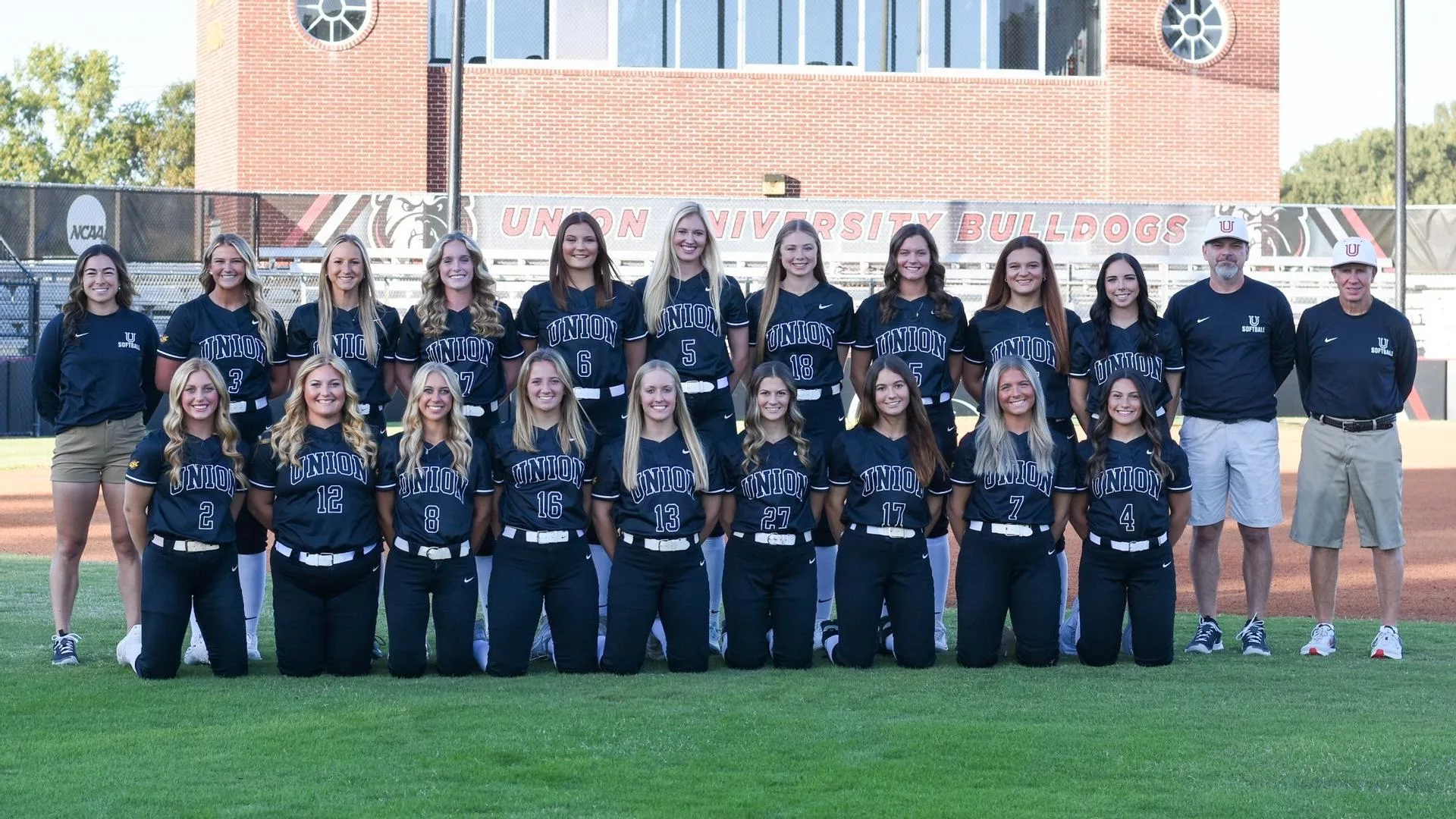 2023_uu_softball_team_hrdvp