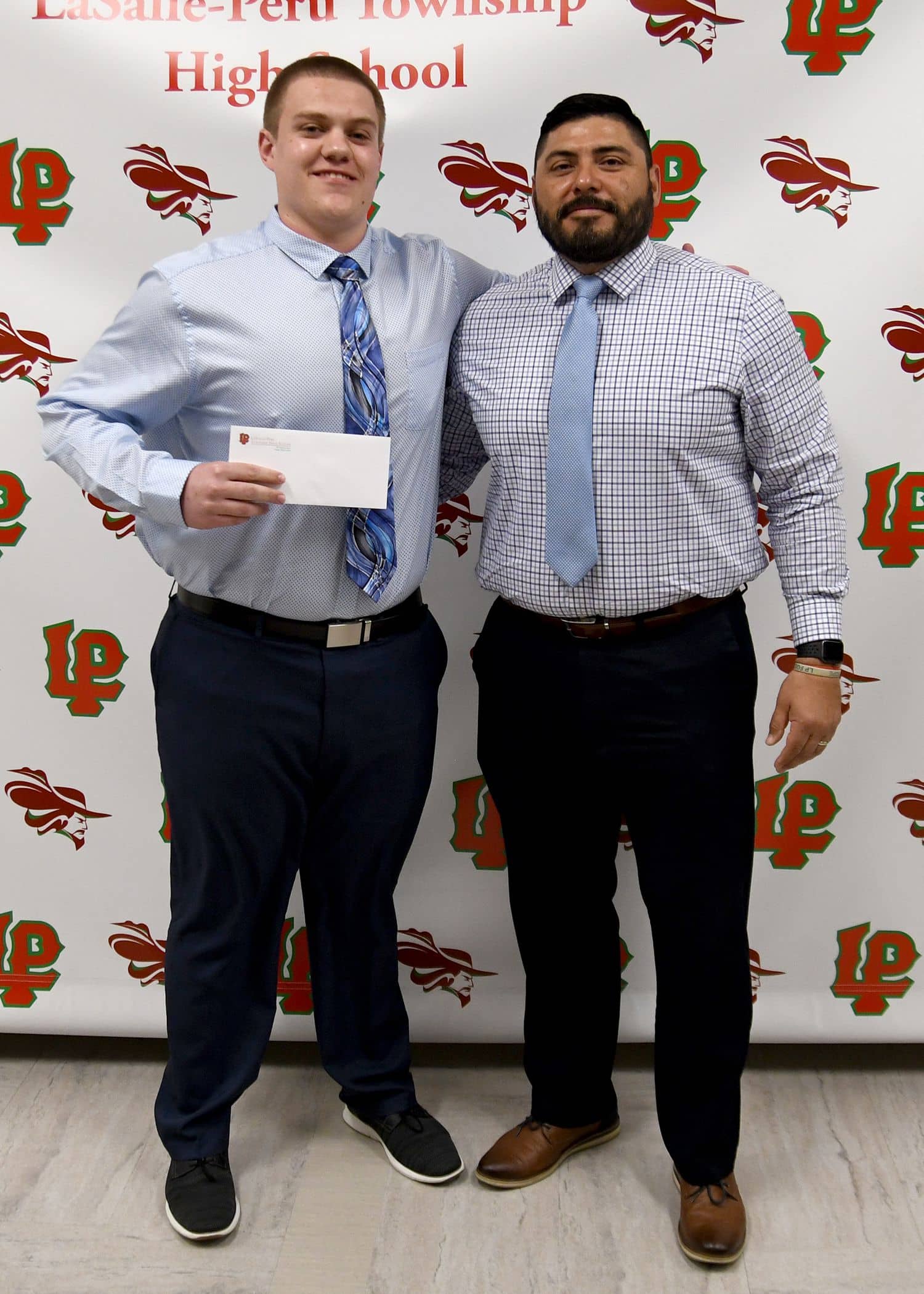 m4ujxm7dubhvdgriutb7u5riiu429895