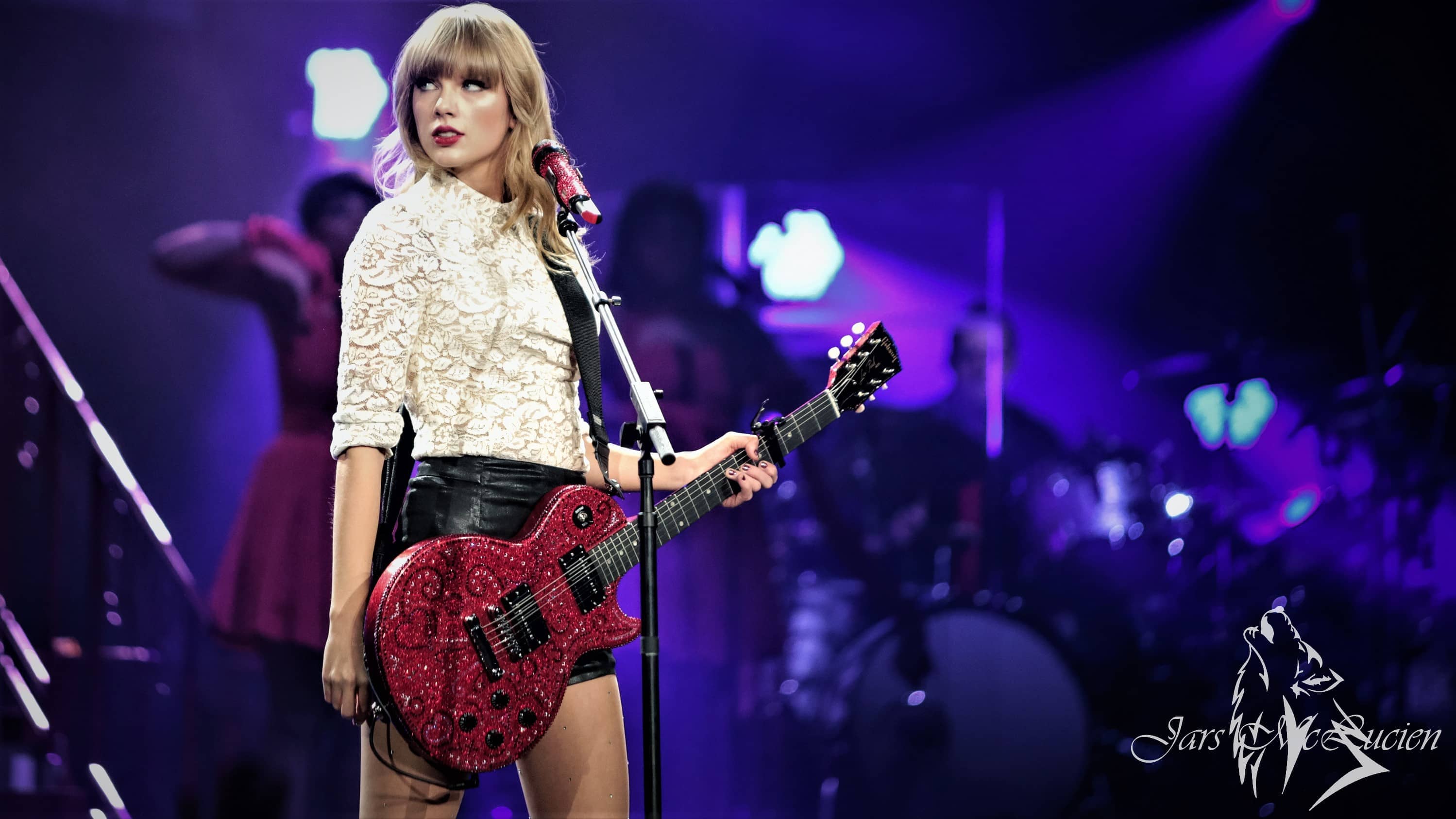 taylor-swift-red-tour-opener-omaha-nebraska