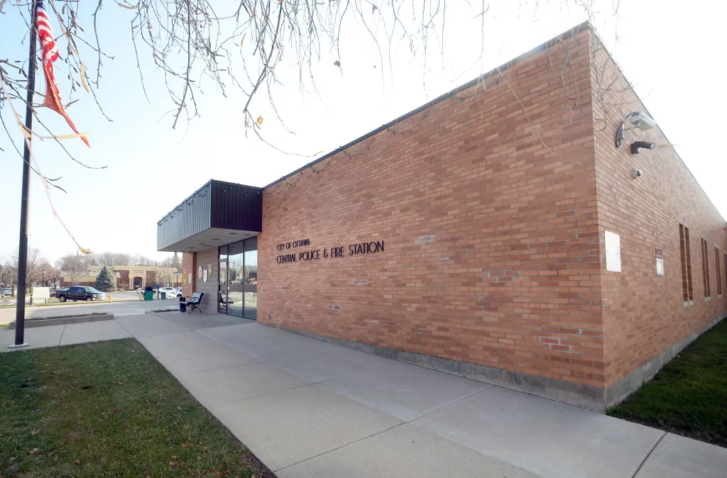 ivawg3lykfh27j7dowxgh6ahhy34518