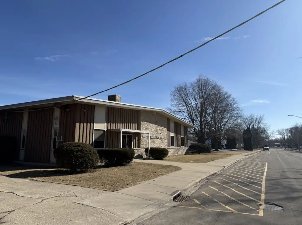 Immanuel Lutheran Church is hosting a salisbury steak and mashed potatoes lunch as part of its Senior Saturday monthly schedule. The lunch will be from 12-2 p.m. on Saturday, April 11, in their fellowship hall at 415 S East St in Earlville. After lunch, there will be bingo, cards, board games and crafts. According to a statement from the church, guests 60 and over are invited, and there is no charge for the meal, but donations are welcome.If possible, RSVP no less than three days prior. For more information or to RSVP, call 773-742-5041 or email CandiceB74@aol.com.