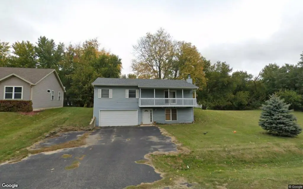 For prospective homebuyers eyeing the real estate market in the area of La Salle County, here's what sold for $500,000 or under over the past week.