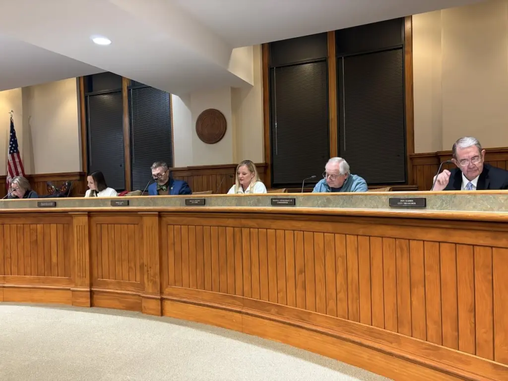 The committee is to ensure the benefits are administered effectively, equitably, and in a fiscally responsible manner, and assist in making insurance policy recommendations.