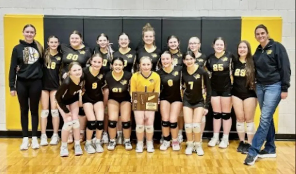 Putnam County Junior High School won its own eighth-grade regional volleyball championship, defeating Seneca 25–22, 25–8 on Thursday, March 12, in McNabb. The Lady Pumas (17-6) will meet Wethersfield for the sectional title at 6 p.m. Monday at Seneca.