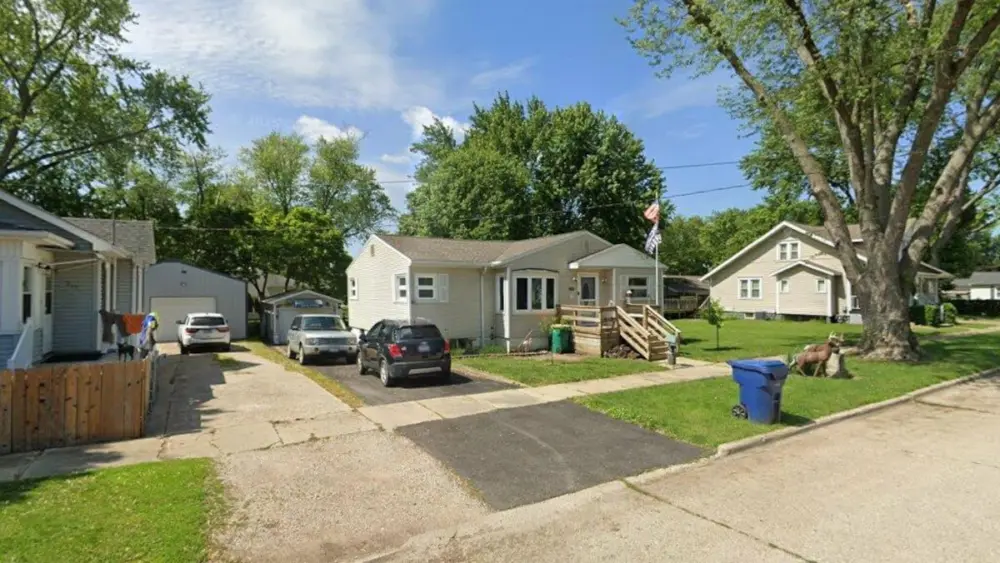 A single-family home in Mendota that sold for $137,000 tops the list of the best real estate deals in La Salle County in the past week.