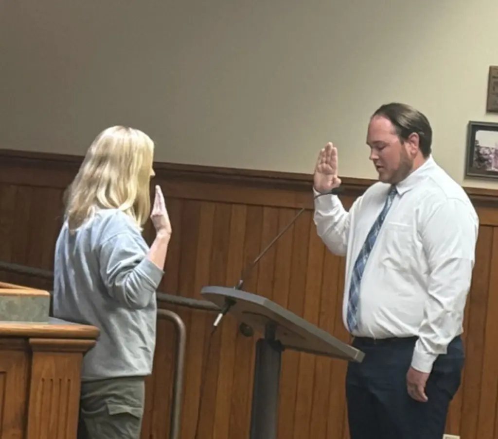 The Ottawa Police Department added a member to its force Tuesday night, after Kyle Henson was sworn in as its newest officer.