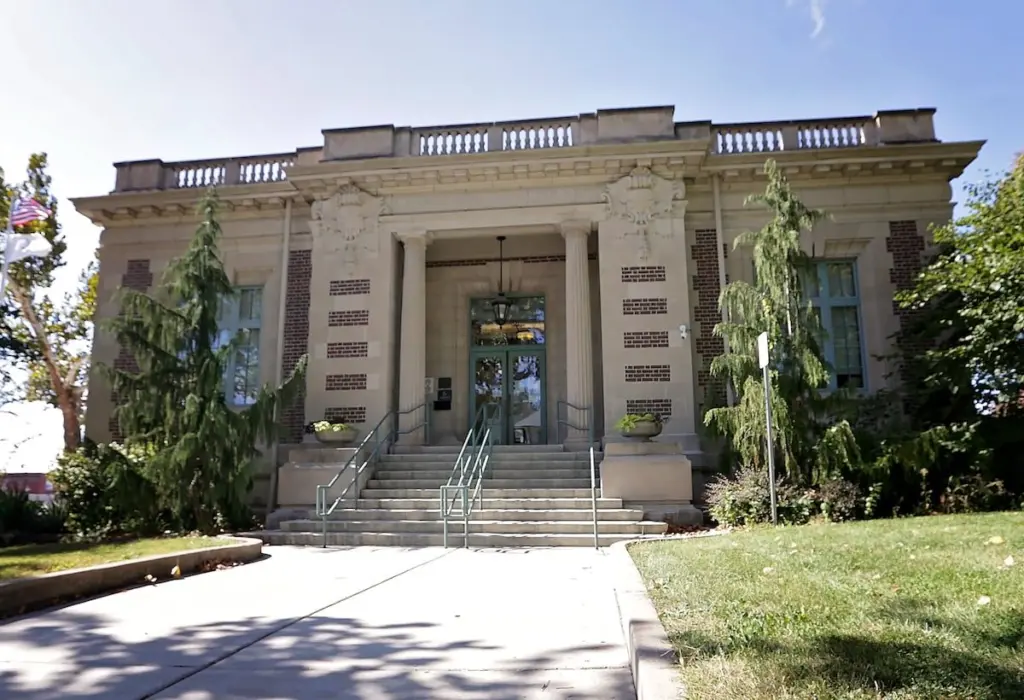 The La Salle Public Library, 305 Marquette St., will hold several events and programs in April.