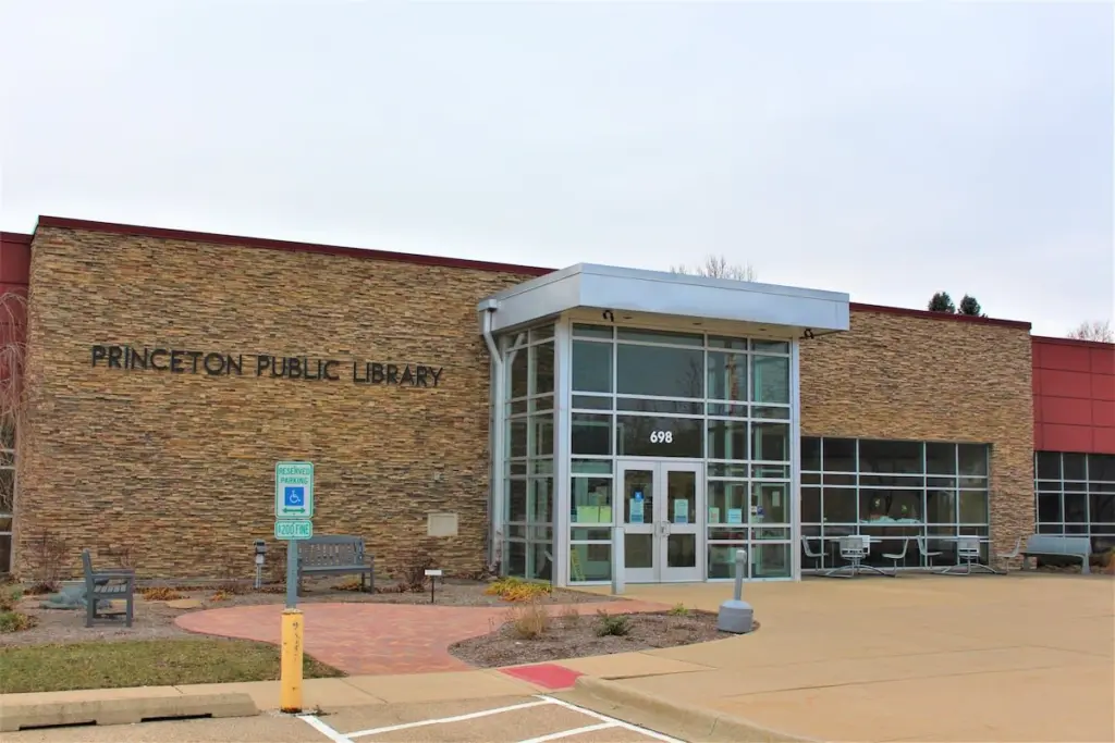 Princeton Public Library raised $700 during its “Library Giving Day” fundraiser on Tuesday, April 4.