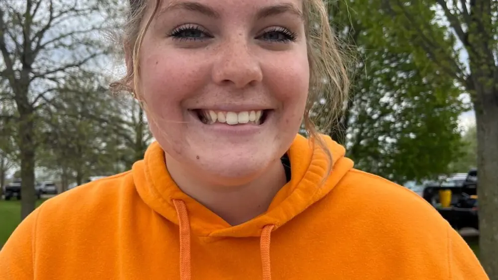 The Earlville softball team won by a run, the Henry-Senachwine baseball team earned a nonconference win and more in Monday's NewsTribune roundup.