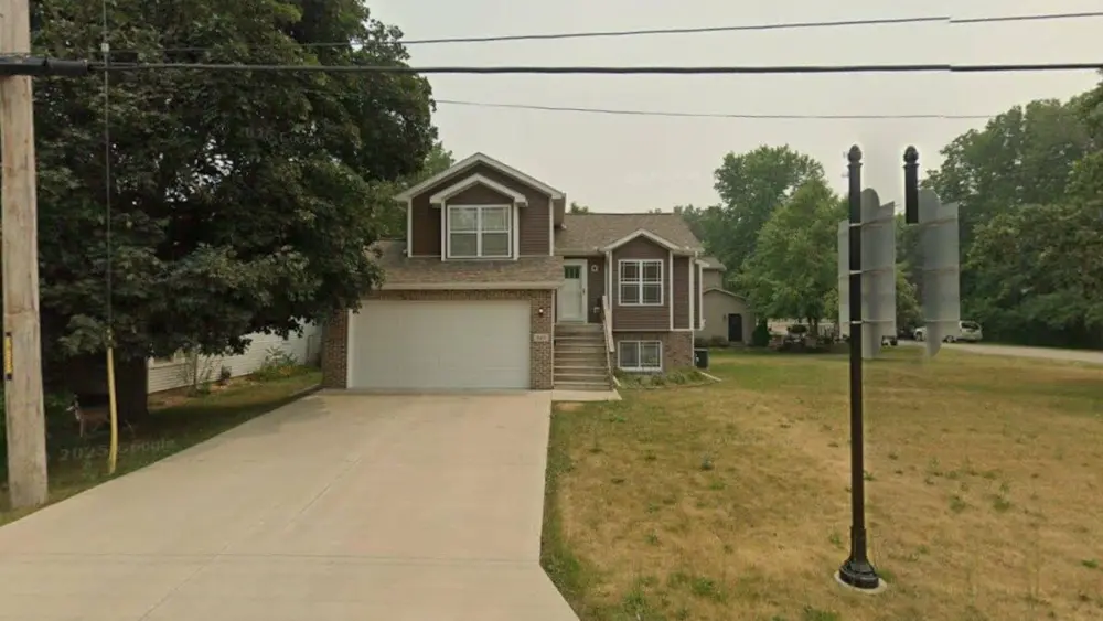 A residential property located at 845 Hitt Street in Ottawa has a new owner since April 22.