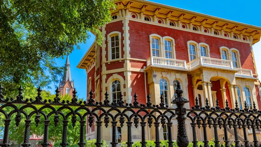 The Reddick Mansion will offer free admission to all active duty military personnel and their families this summer as part of the Blue Star Museums program.