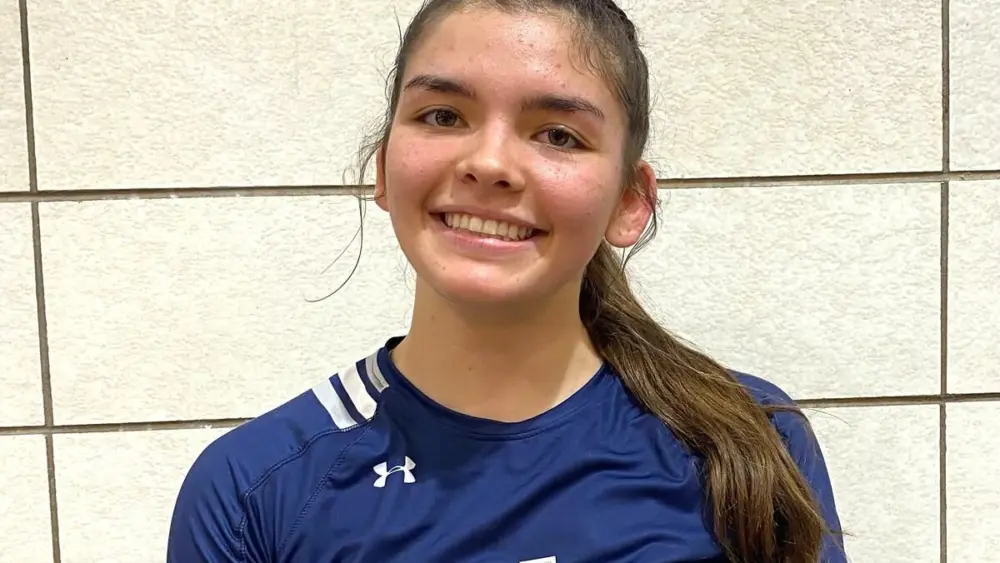 Both FCW's Abbi Armstrong and Fieldcrest's Pru Mangan won individual sectional titles, Marquette and Ottawa softball picked up road wins, Dwight baseball doubled-up Peotone, plus more in The Times Thursday Roundup.