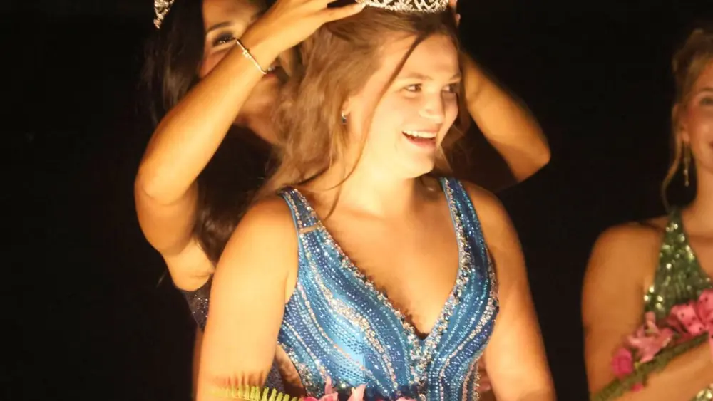 The 79th annual Sweetcorn Festival continued on Friday, Aug. 7, 2026 in Mendota. Maren Atherton was crowned the 2026 Sweetcorn Queen. The festival continues Saturday with a Crafter’s Market Place and Flea Market. The festival wraps up on Sunday with The Sweet Corn Festival Grand Parade, at 1 p.m., featuring floats, bands, antique and classic vehicles and much more.
After the parade, be sure to stick around to try some of the festival’s legendary, namesake sweet corn, served hot and without charge at the intersection of Illinois Avenue and Jefferson Street, while supplies last.