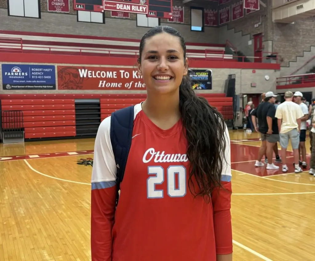 Ottawa volleyball picked up its first win of the season on Thursday night, rallying past Streator 25-18, 26-28, 25-23 in a back-and-forth match.