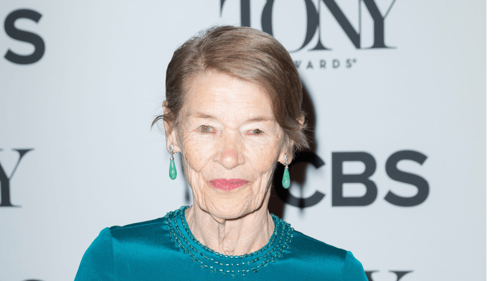 Oscarwinning actress Glenda Jackson dies at age 87 98.5 SPL