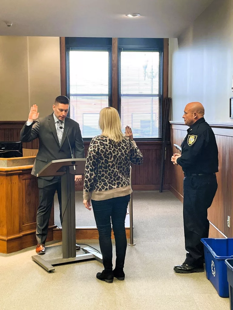 owr3ucinojdmnotwnfylgffirm612456