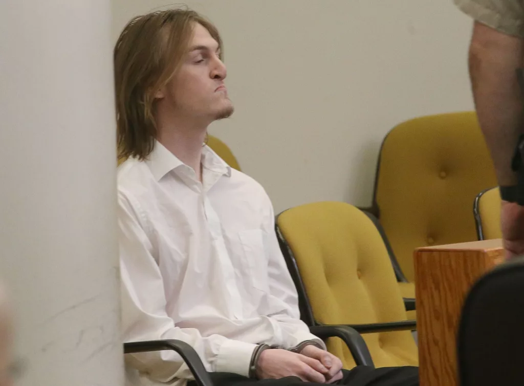 dknk57lxdbg4rg62mieocaxb2q