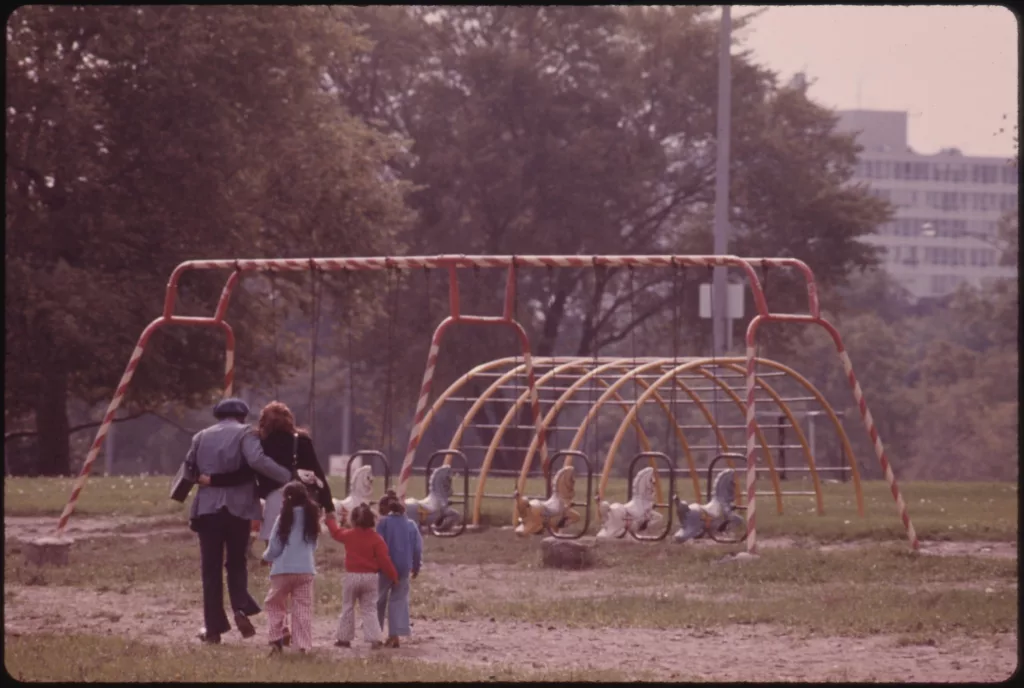 young-family-in-a-south-side-chicago-park-at-the-35th-street-beach-10-1973