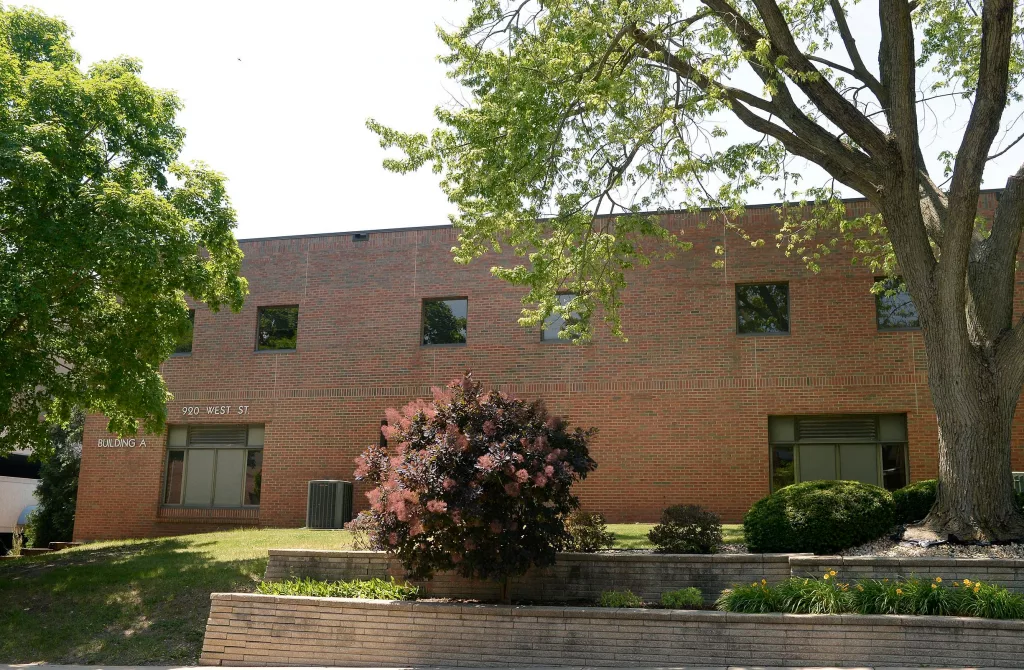 2e4xsvu67ne47kn2lpmuc5msye137762