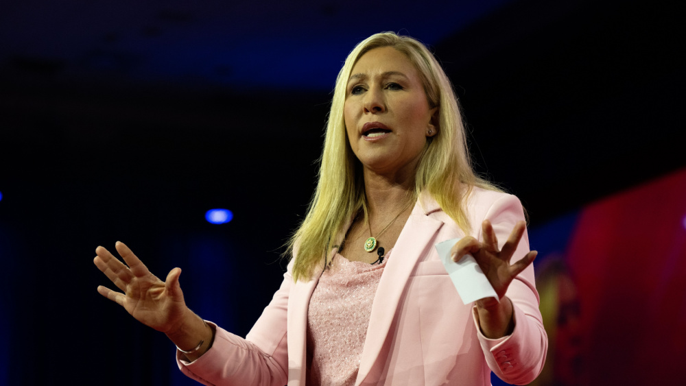 shutterstock_2270821389357401