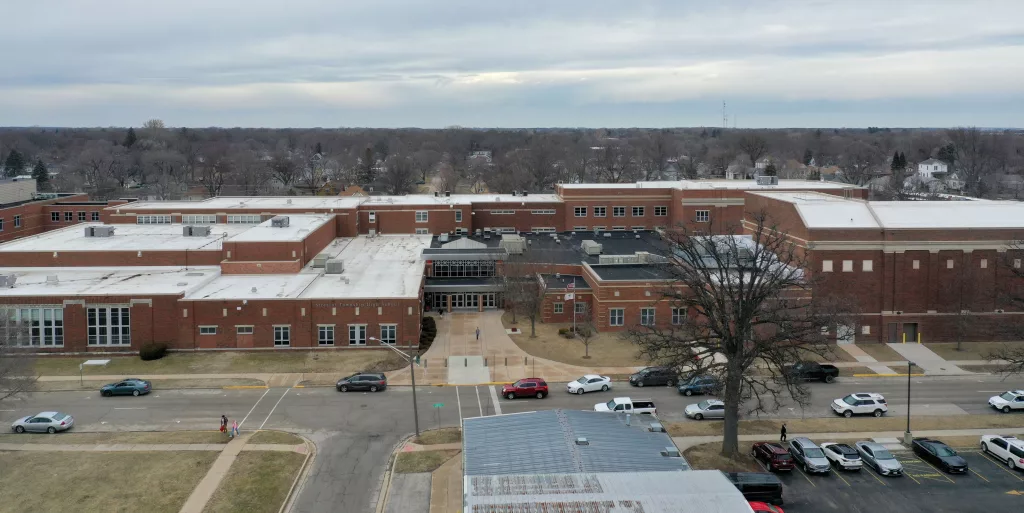 27aedtt3unb7rnyrwdm4v52l3i873081