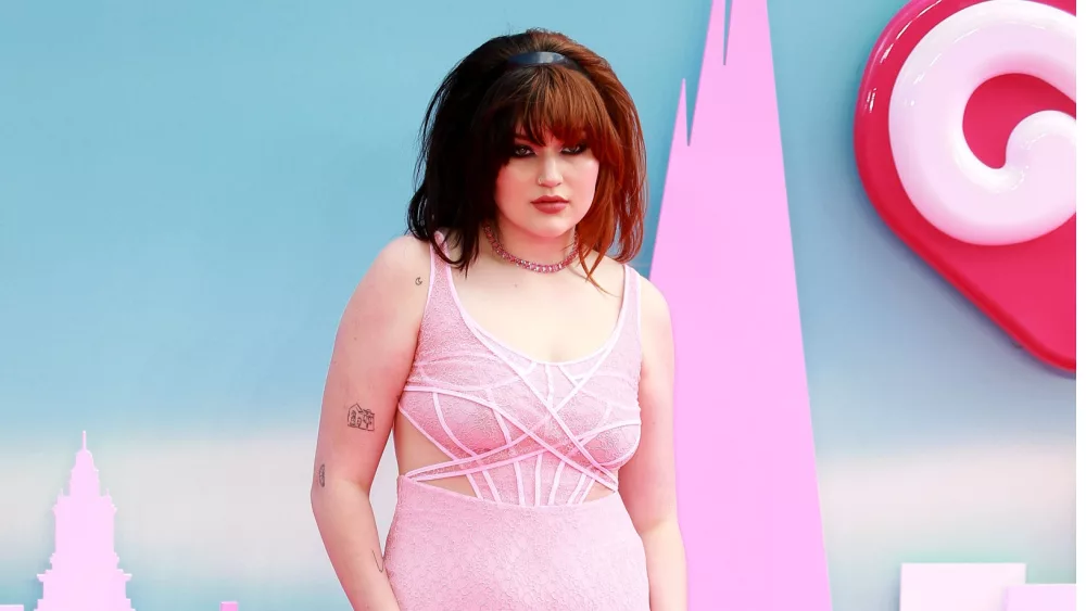 shutterstock_2330941109596422