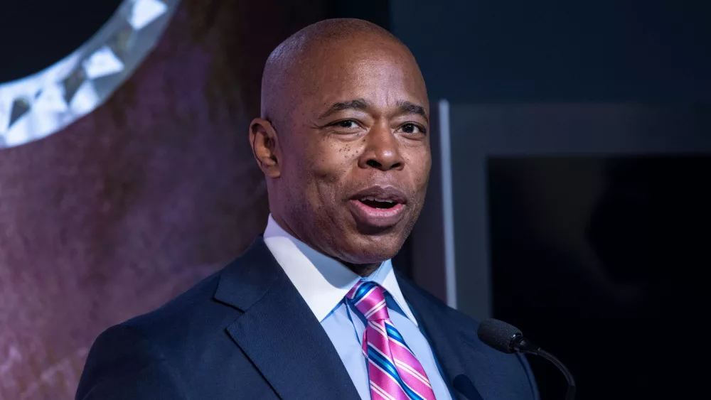 shutterstock_2108910551915559