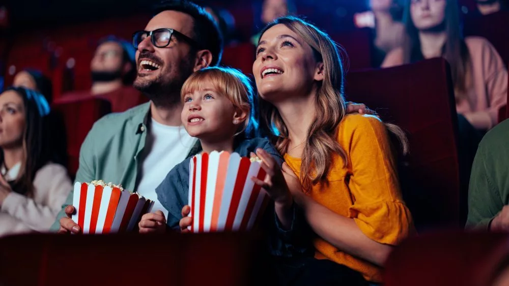 shutterstock_2282787215_familyatmovies-1000x563223009-1