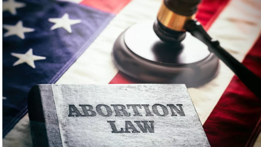 shutterstock_2182069301932003