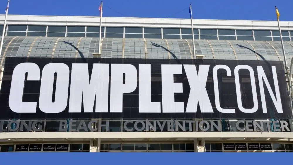 Complex Con sign above the entrance of Long Beach Convention Centre^ The Complex Conversations convention will run on 2nd and 3rd November. LONGBEACH^ CALIFORNIA - 30 October^ 2019