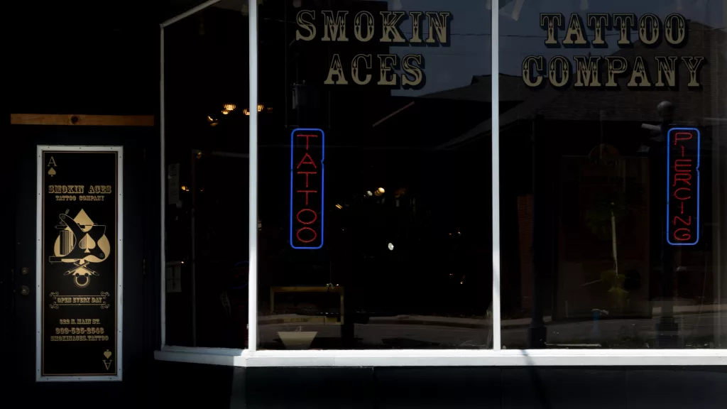 Services Smokin' Aces Tattoo Company