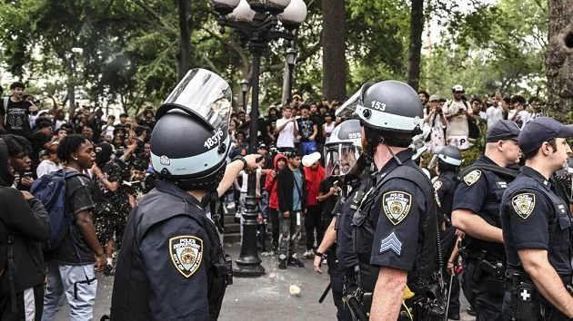 gettyimages_unionsquareriot_080623887512