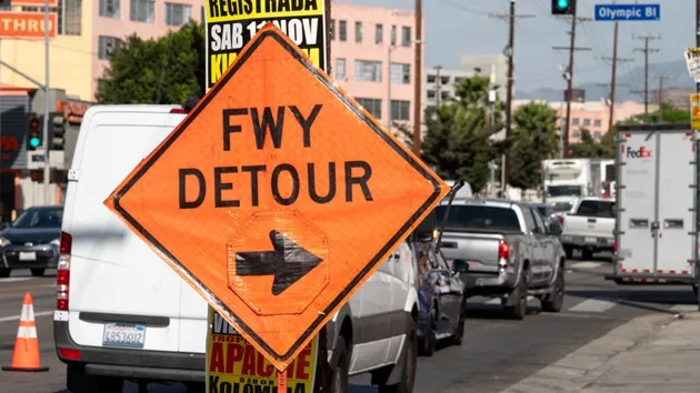 gettyimages_freewaydetour_111323401118